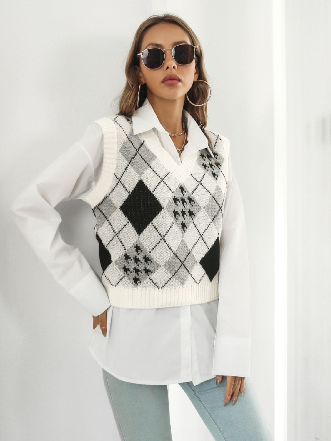 Trendsi V-Neck Plaid Sweater Vest V-Neck Plaid Sweater Vest