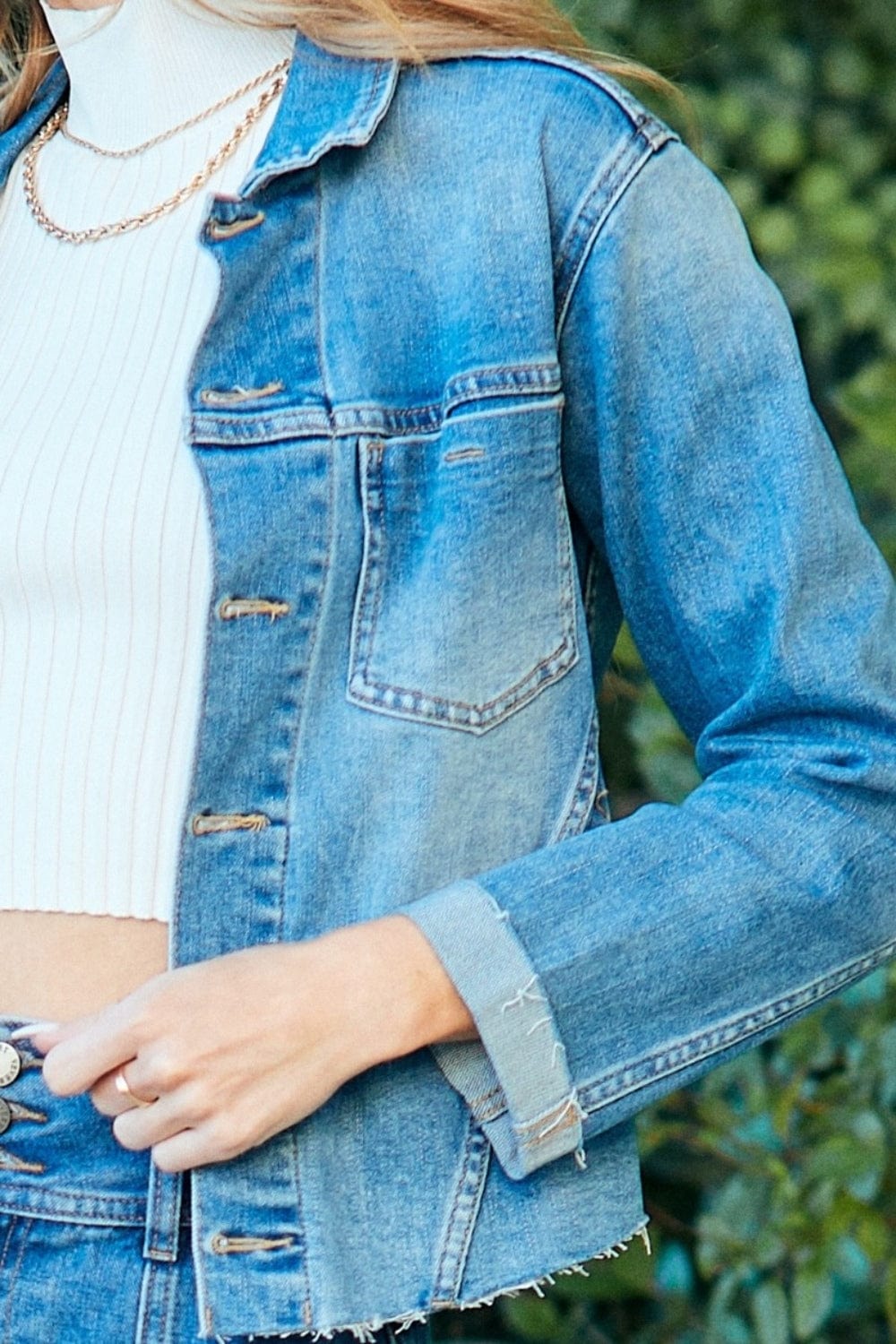 Trendsi Veveret Button Up Raw Hem Denim Jacket Veveret Button Up Raw Hem Denim Jacket