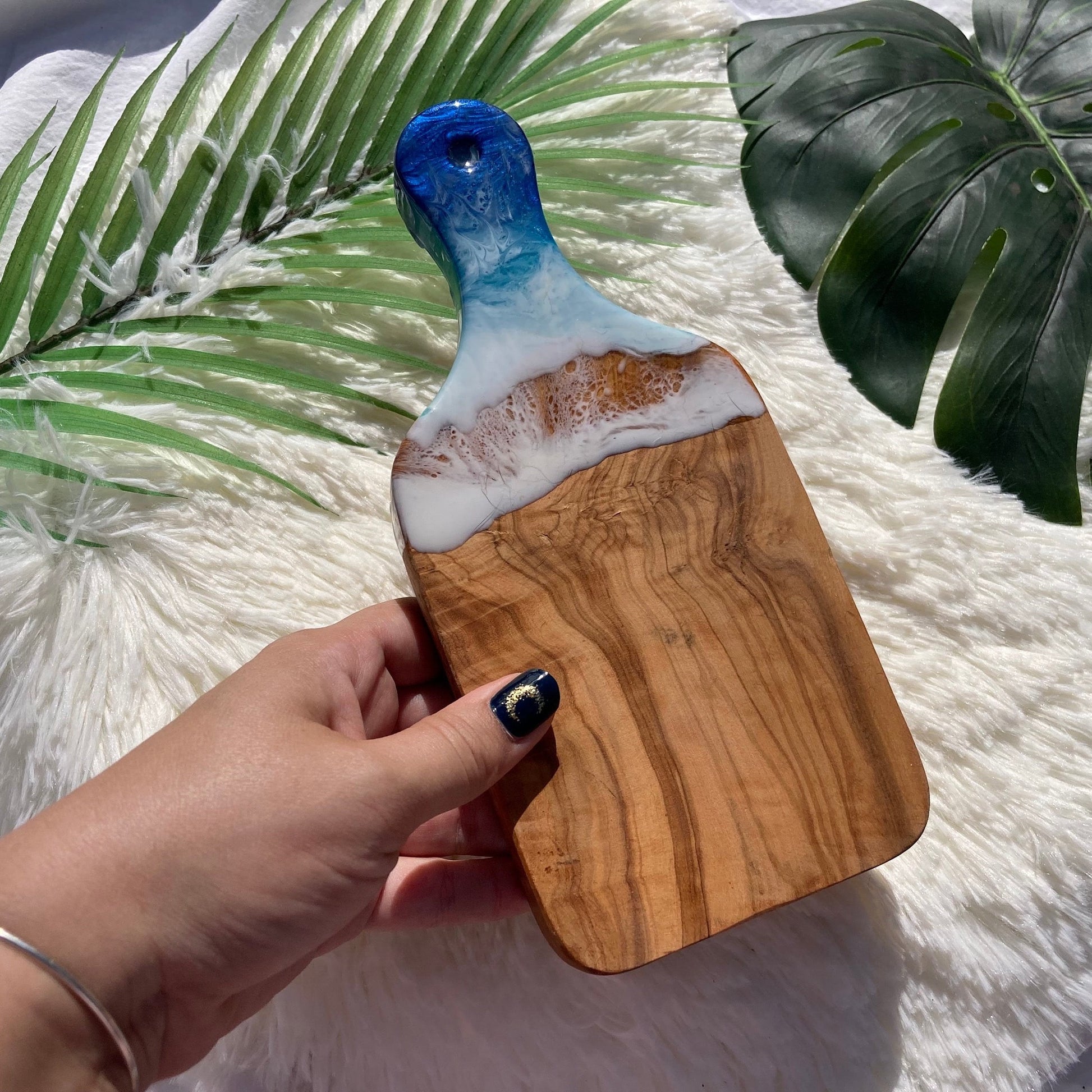 Ocean Charcuterie Board, Resin Charcuterie Board, Ocean Waves Cutting Board, Nautical Cheese Serving Tray, Beach House Decor Gift
