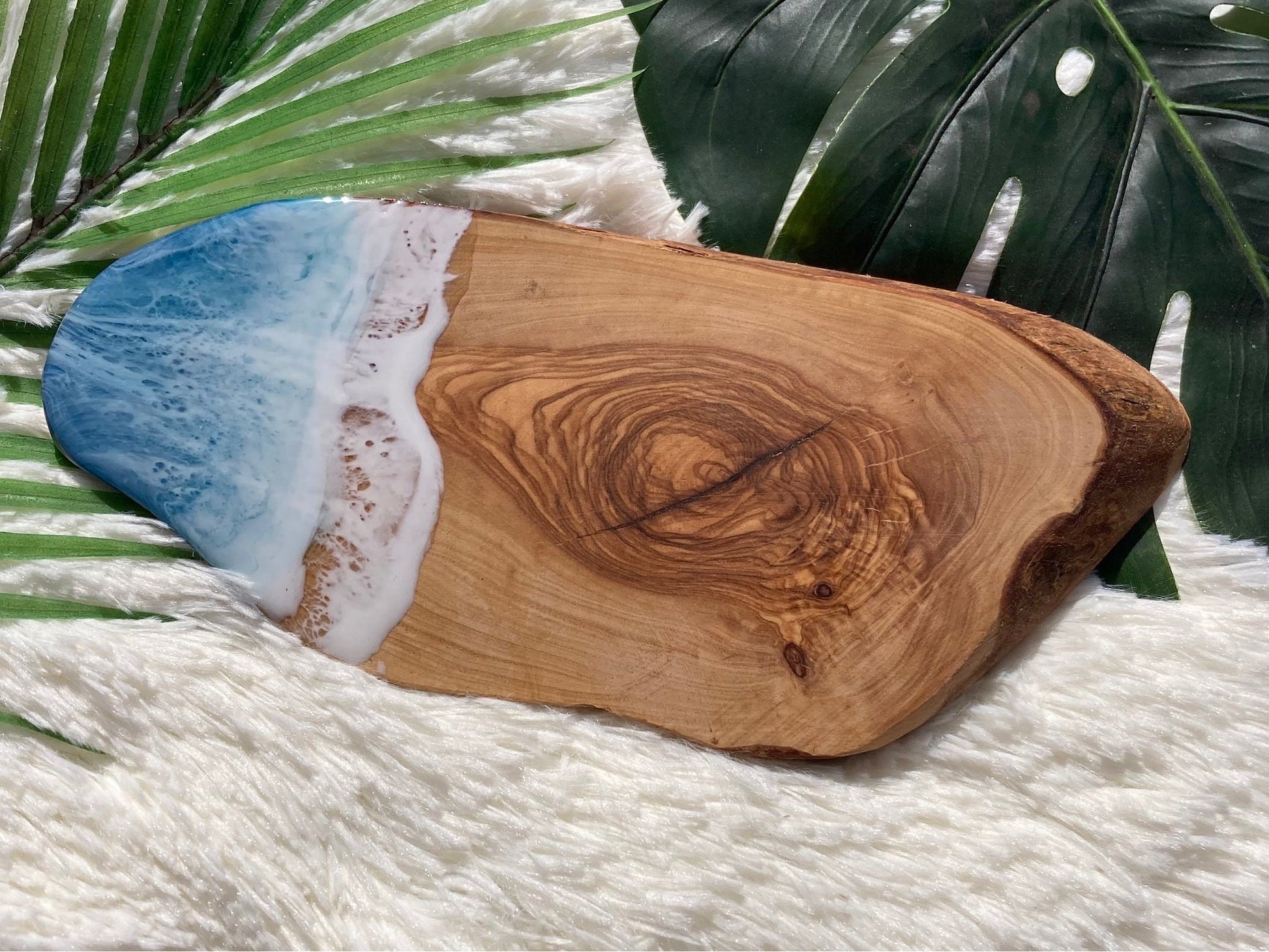 Ocean Charcuterie Board, Resin Charcuterie Board, Ocean Waves Cutting Board, Nautical Cheese Serving Tray, Beach House Decor Gift