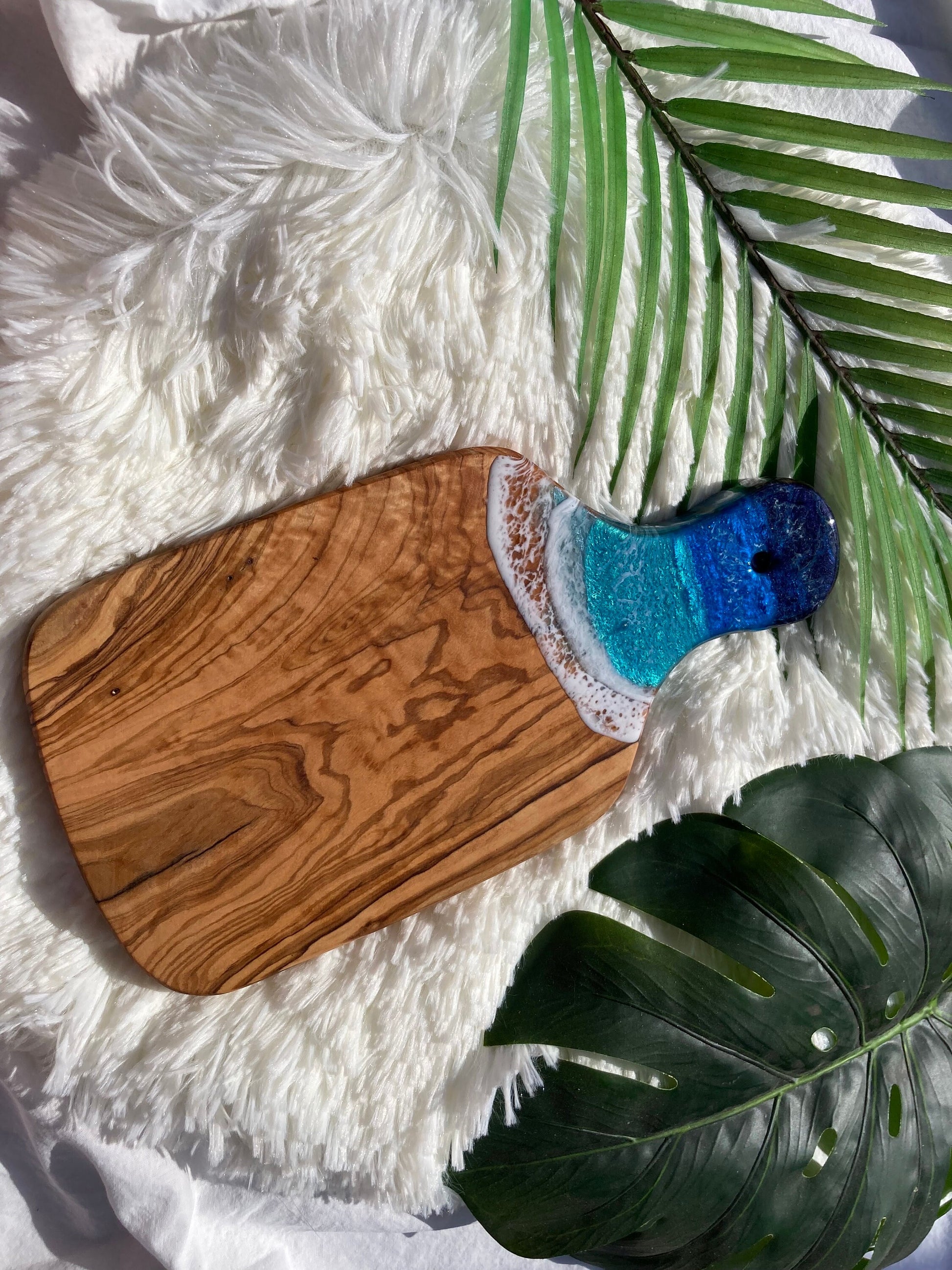 Ocean Charcuterie Board, Resin Charcuterie Board, Ocean Waves Cutting Board, Nautical Cheese Serving Tray, Beach House Decor Gift