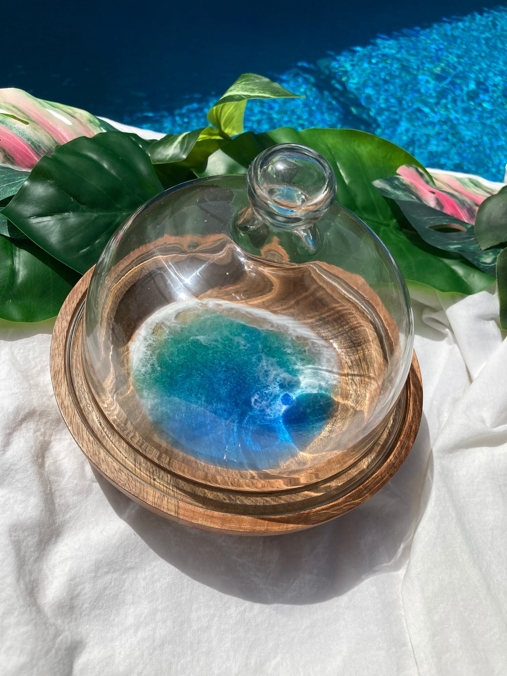 Coastal Decor Glass Cheese Dome with Ocean Resin Accent