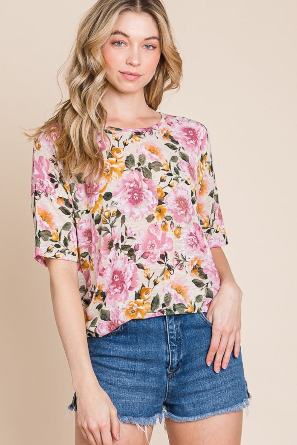 Trendsi BOMBOM Floral Round Neck T-Shirt BOMBOM Floral Round Neck T-Shirt