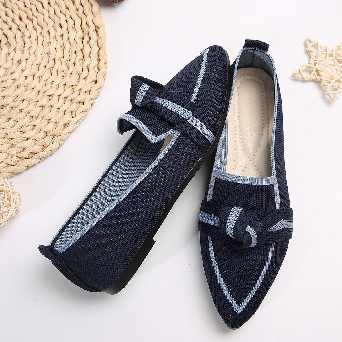 Trendsi Bow Contrast Trim Point Toe Loafers Bow Contrast Trim Point Toe Loafers