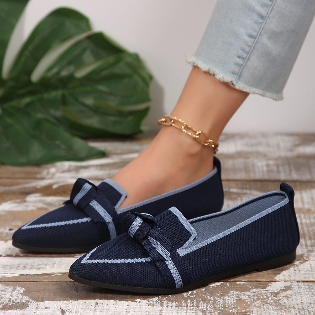 Trendsi Bow Contrast Trim Point Toe Loafers Bow Contrast Trim Point Toe Loafers