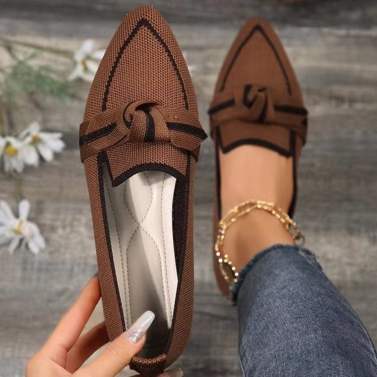 Trendsi Chestnut / 36(US5) Bow Contrast Trim Point Toe Loafers Bow Contrast Trim Point Toe Loafers