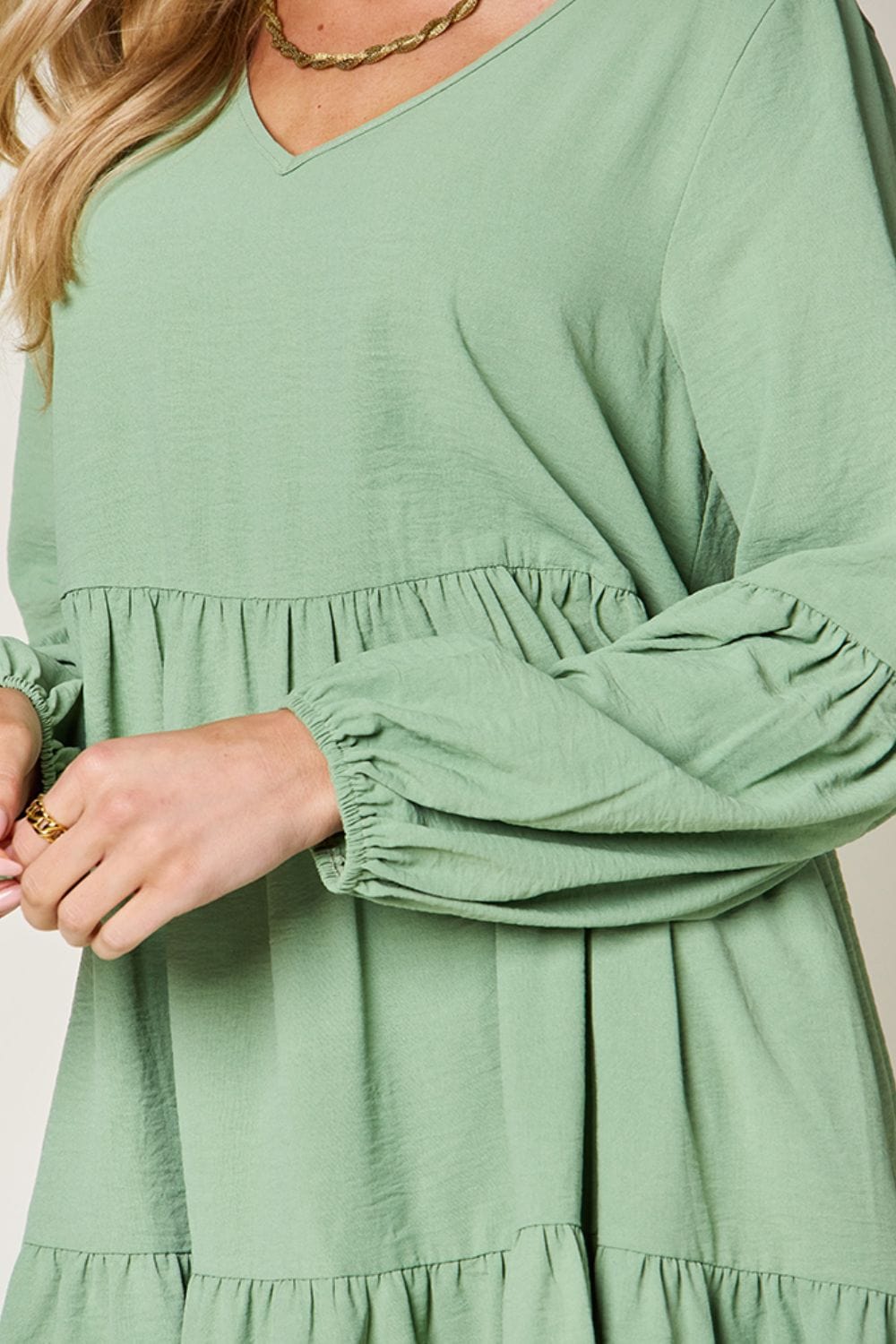 Trendsi Double Take Full Size V-Neck Balloon Sleeve Tiered Dress Double Take Full Size V-Neck Balloon Sleeve Tiered Dress