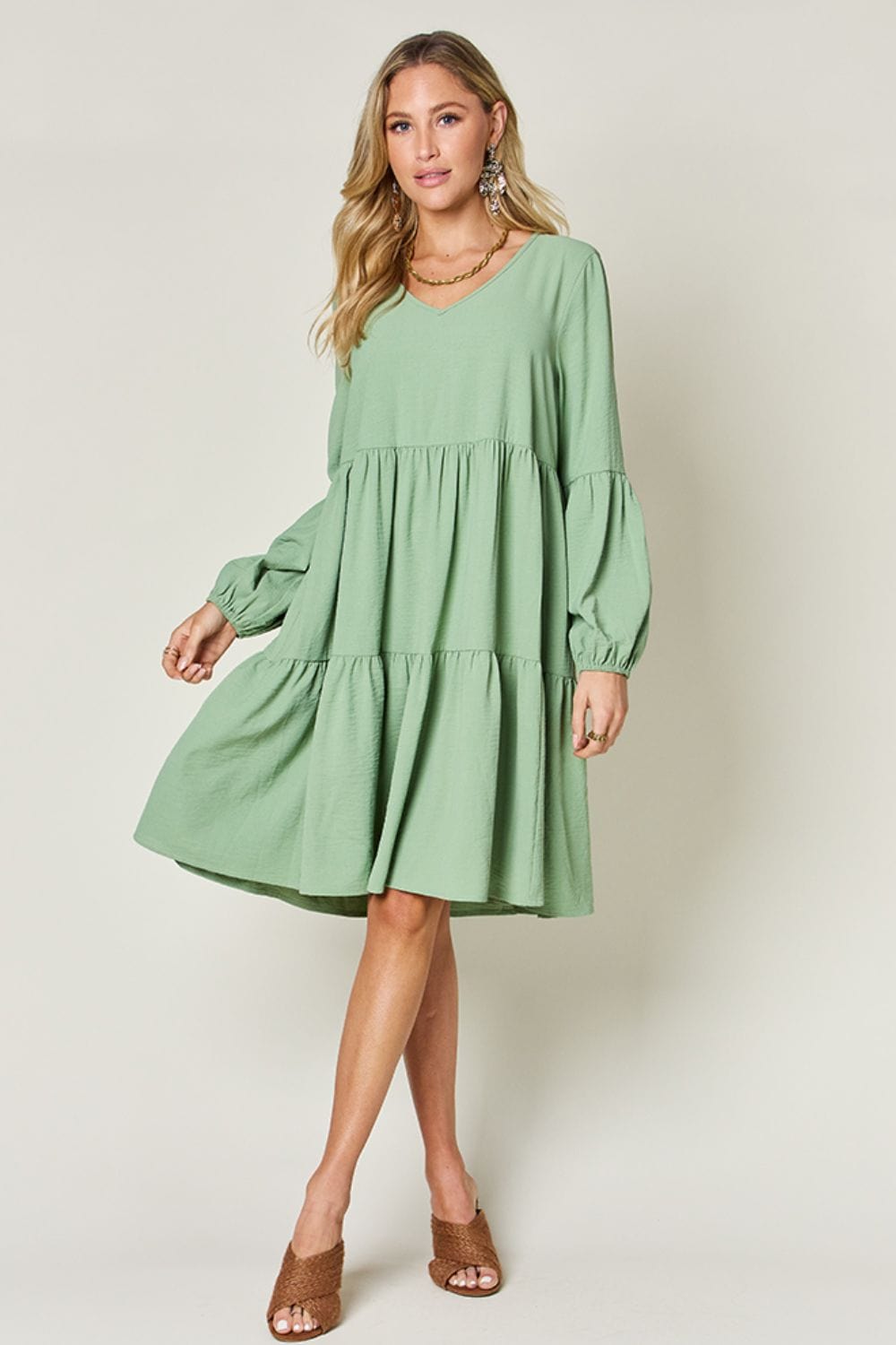 Trendsi Double Take Full Size V-Neck Balloon Sleeve Tiered Dress Double Take Full Size V-Neck Balloon Sleeve Tiered Dress