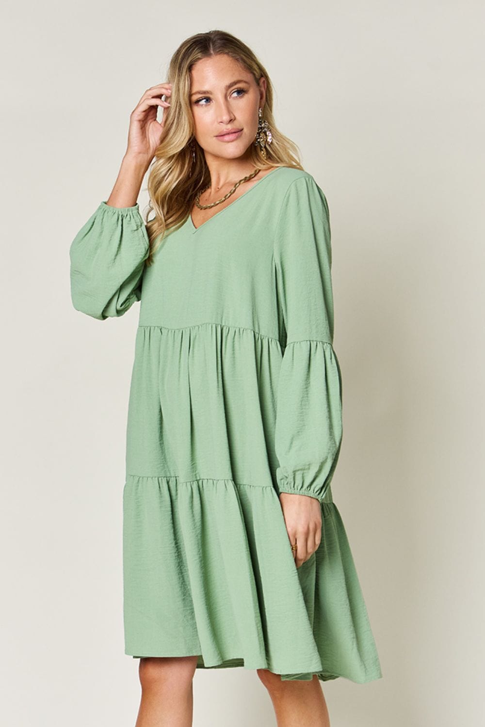 Trendsi Double Take Full Size V-Neck Balloon Sleeve Tiered Dress Double Take Full Size V-Neck Balloon Sleeve Tiered Dress