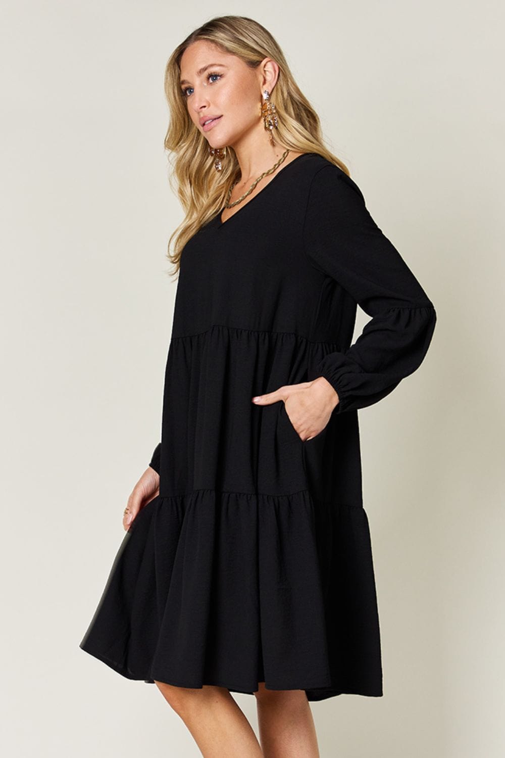 Trendsi Double Take Full Size V-Neck Balloon Sleeve Tiered Dress Double Take Full Size V-Neck Balloon Sleeve Tiered Dress