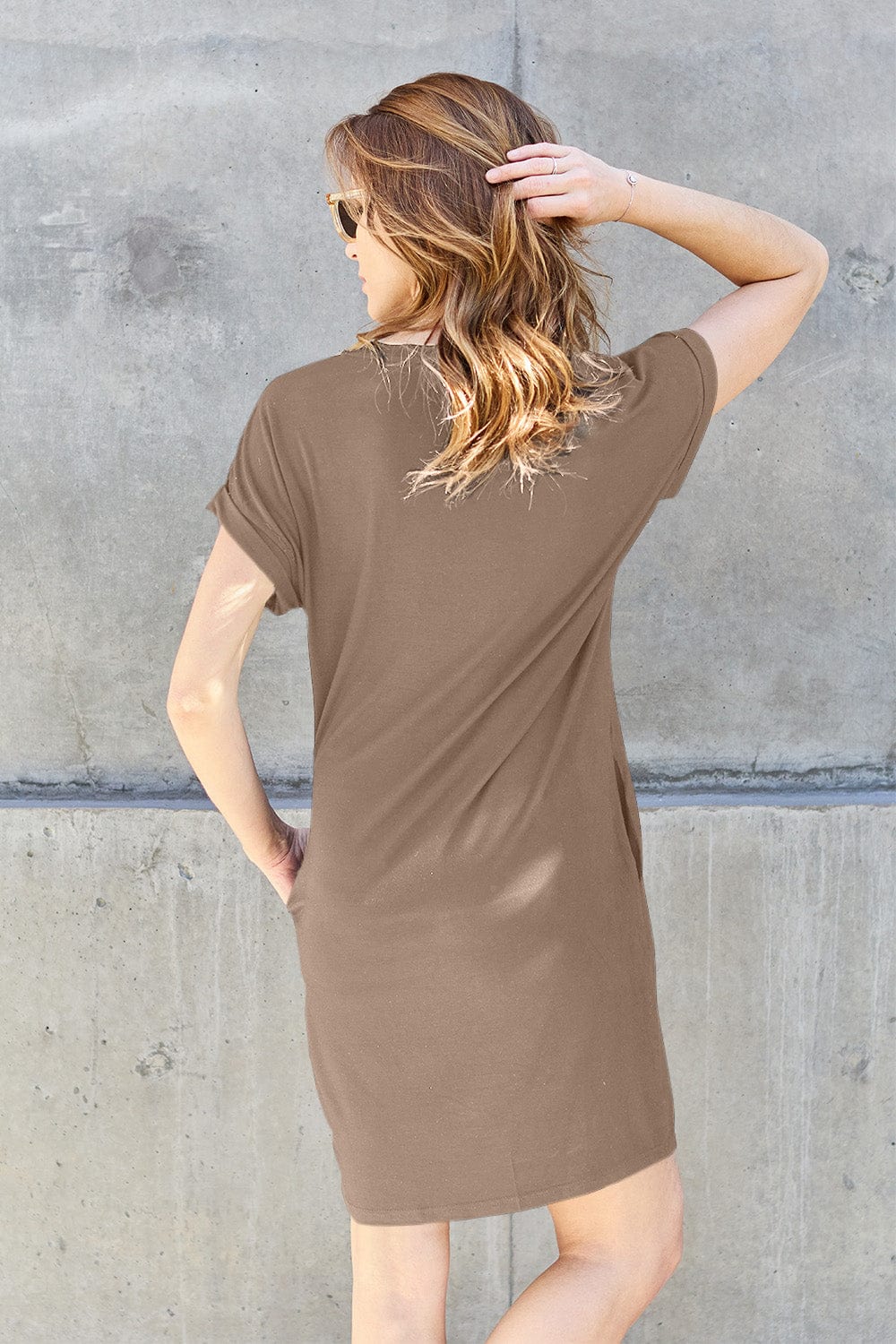 Trendsi Fall Basic Bae Full Size Round Neck Short Sleeve Dress with Pockets Basic Bae Full Size Round Neck Short Sleeve Dress with Pockets