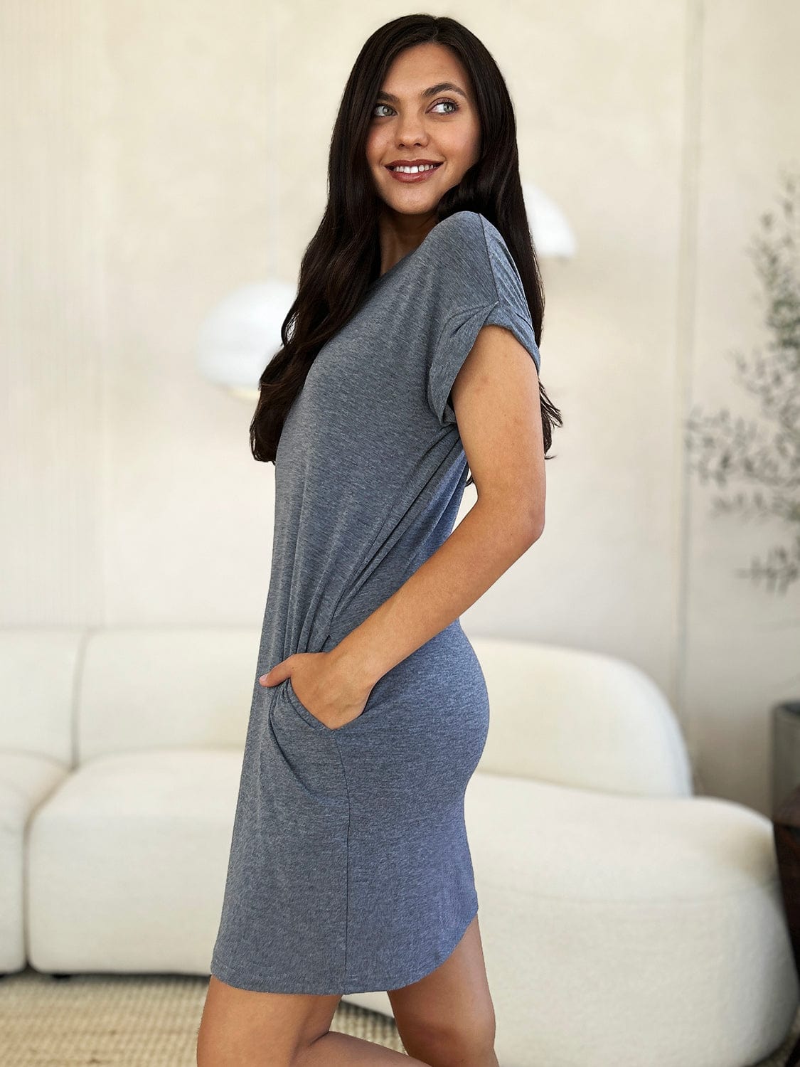 Trendsi Fall Basic Bae Full Size Round Neck Short Sleeve Dress with Pockets Basic Bae Full Size Round Neck Short Sleeve Dress with Pockets