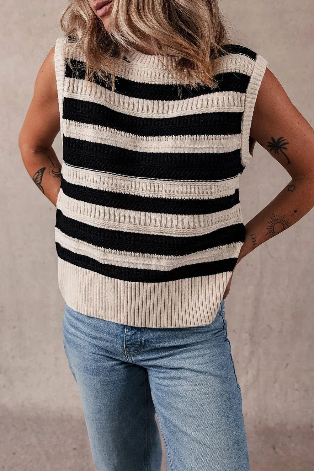Trendsi Fall Color Block Round Neck Sweater Vest Color Block Round Neck Sweater Vest