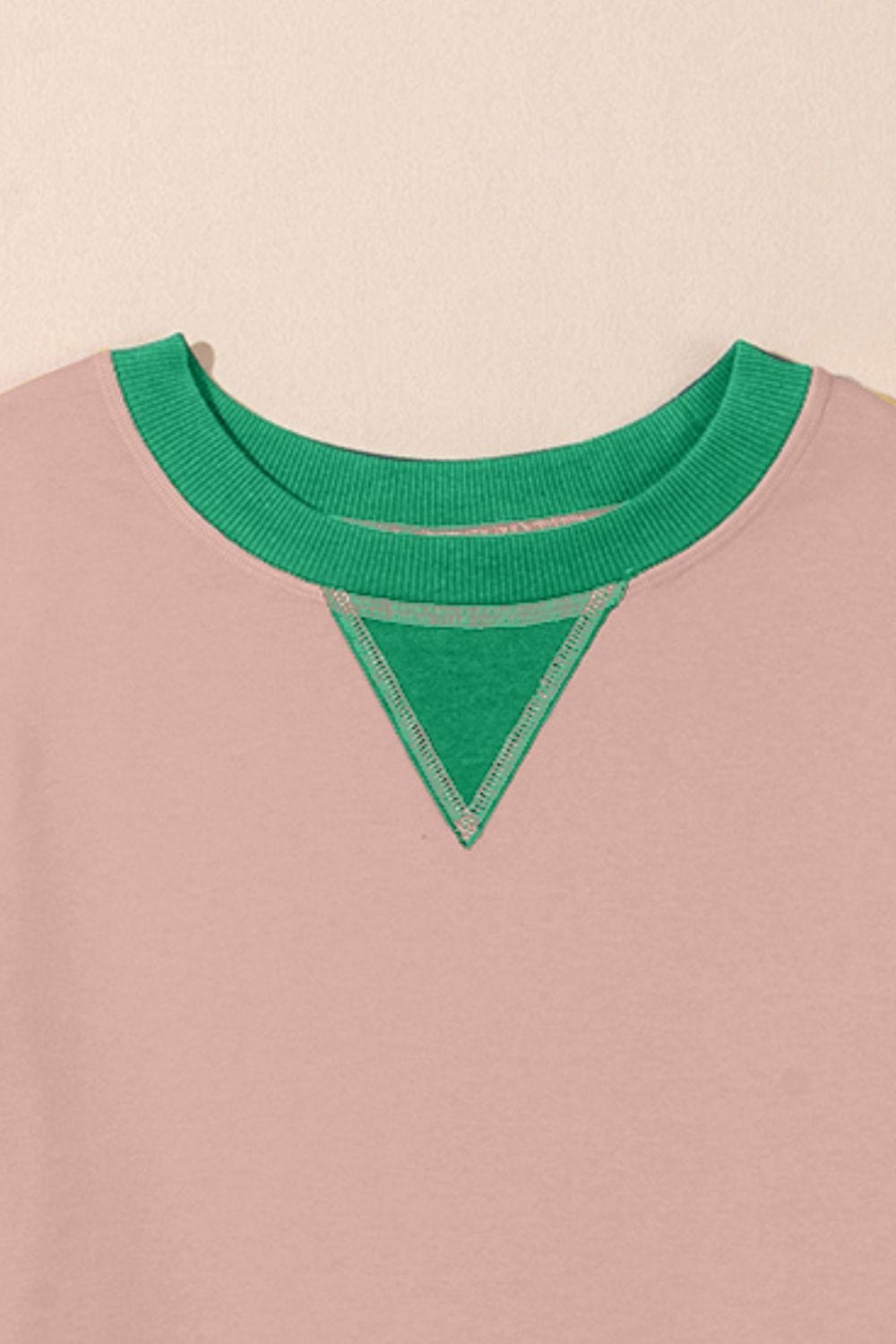 Trendsi Fall Contrast Round Neck Long Sleeve Sweatshirt Contrast Round Neck Long Sleeve Sweatshirt