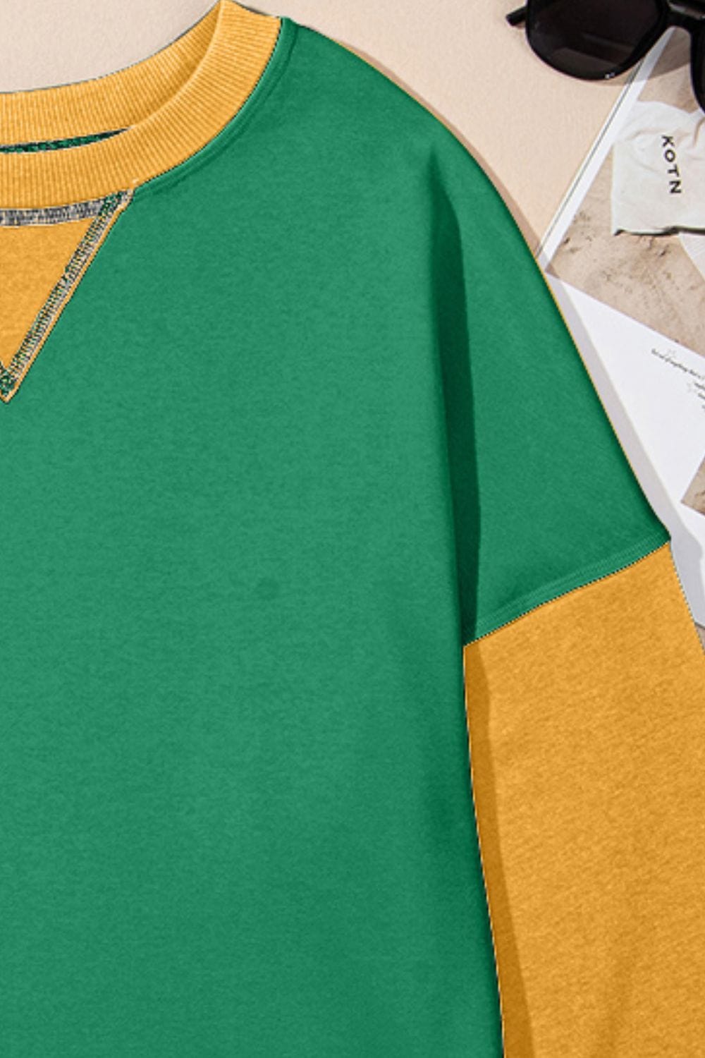 Trendsi Fall Contrast Round Neck Long Sleeve Sweatshirt Contrast Round Neck Long Sleeve Sweatshirt