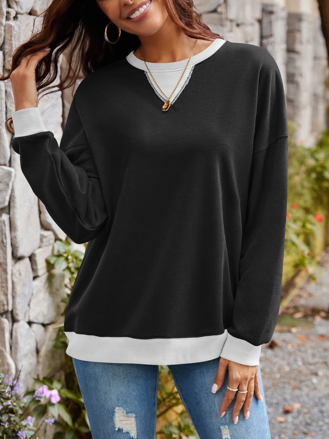 Trendsi Fall Contrast Round Neck Long Sleeve Sweatshirt Contrast Round Neck Long Sleeve Sweatshirt