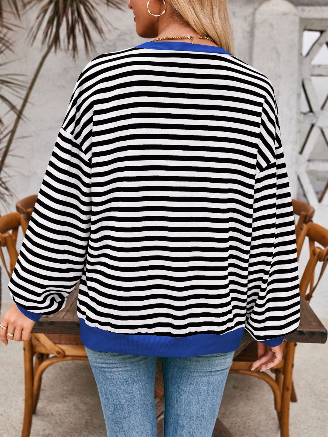 Trendsi Fall Contrast Striped Long Sleeve Sweatshirt Contrast Striped Long Sleeve Sweatshirt