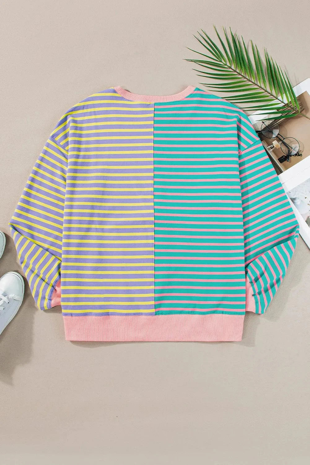 Trendsi Fall Contrast Stripes Round Neck Long Sleeve Sweatshirt Contrast Stripes Round Neck Long Sleeve Sweatshirt