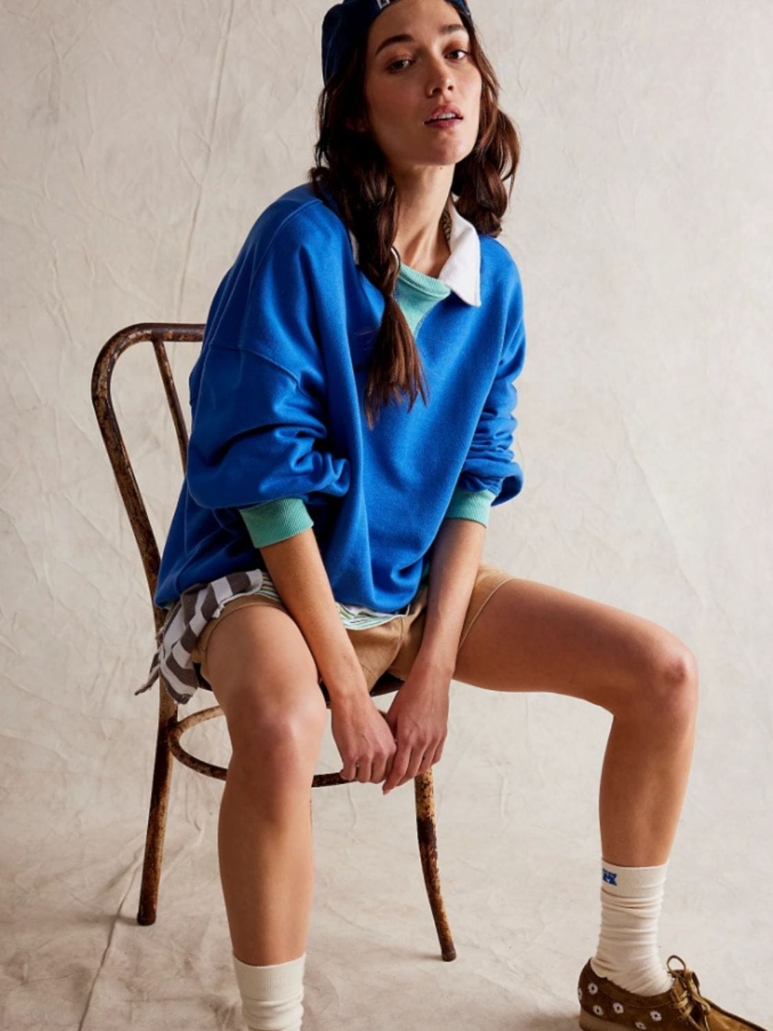 Trendsi Fall Contrast Trim Round Neck Long Sleeve Sweatshirt Contrast Trim Round Neck Long Sleeve Sweatshirt