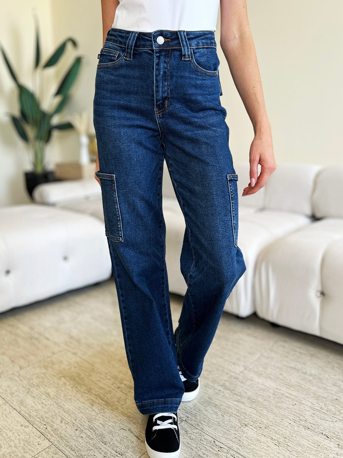 Trendsi Fall Dark / 0/24 Judy Blue Full Size High Waist Straight Cargo Jeans Judy Blue Full Size High Waist Straight Cargo Jeans