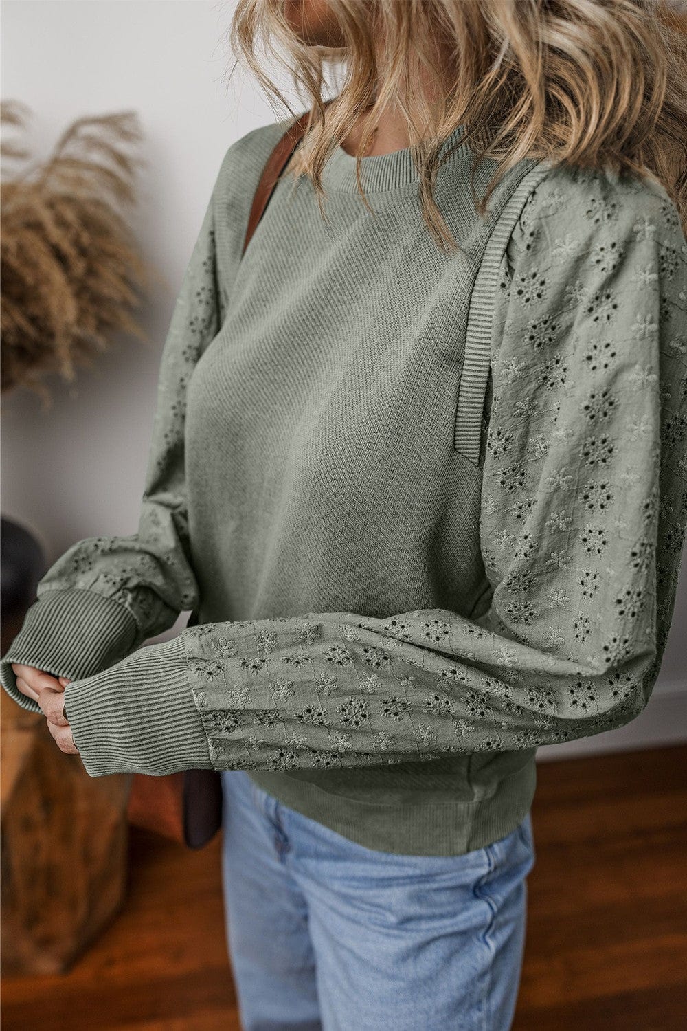 Trendsi Fall Eyelet Round Neck Long Sleeve Sweatshirt Eyelet Round Neck Long Sleeve Sweatshirt