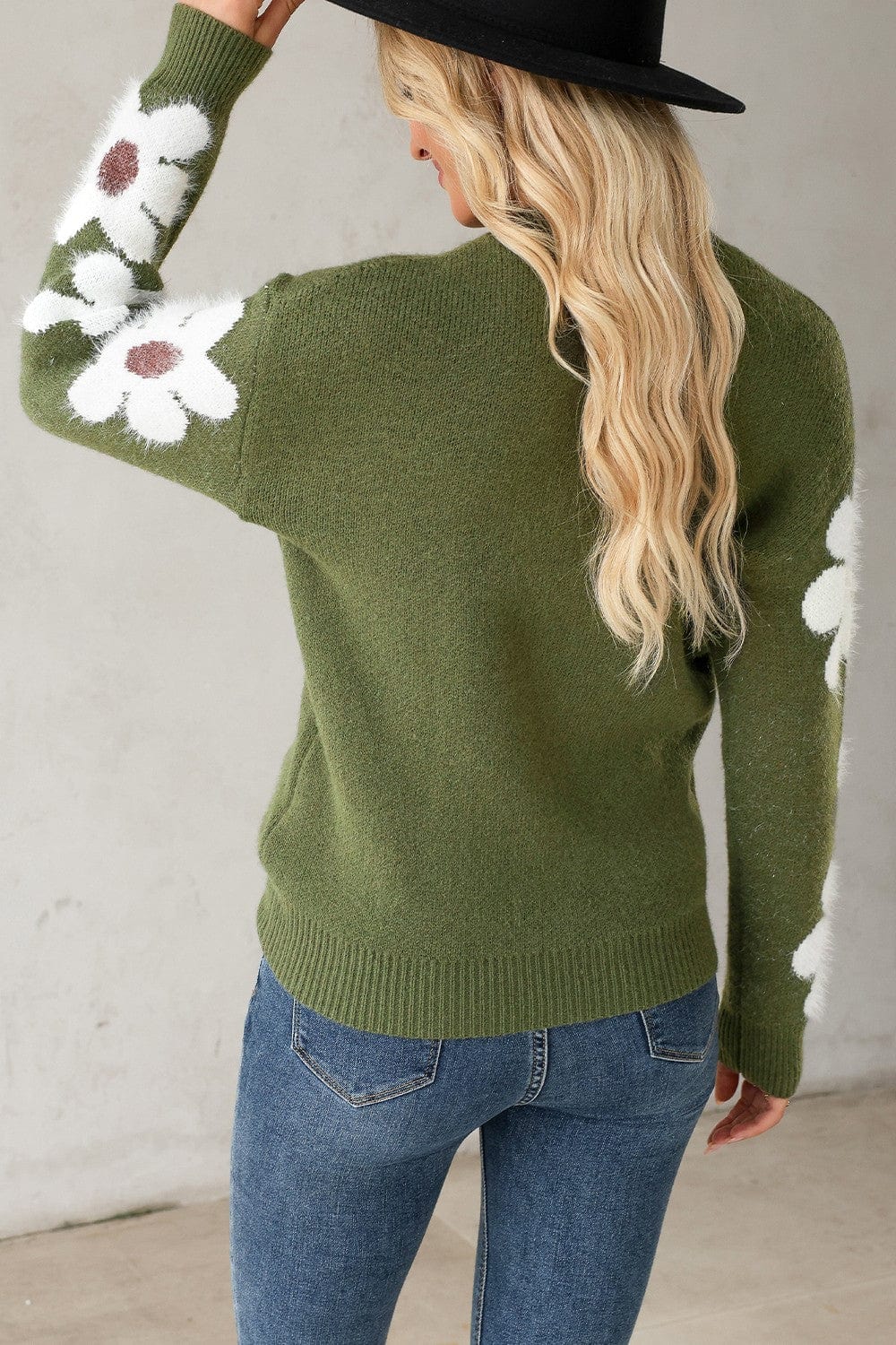 Trendsi Fall Flower Round Neck Long Sleeve Sweater Flower Round Neck Long Sleeve Sweater