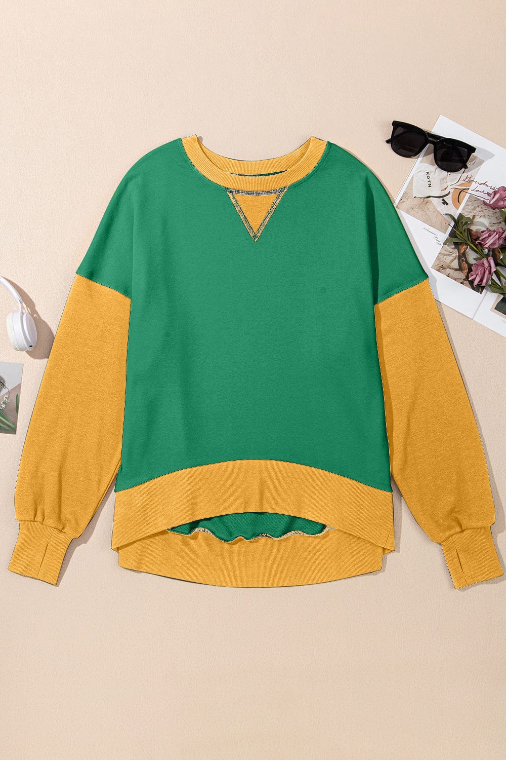 Trendsi Fall Green / S Contrast Round Neck Long Sleeve Sweatshirt Contrast Round Neck Long Sleeve Sweatshirt