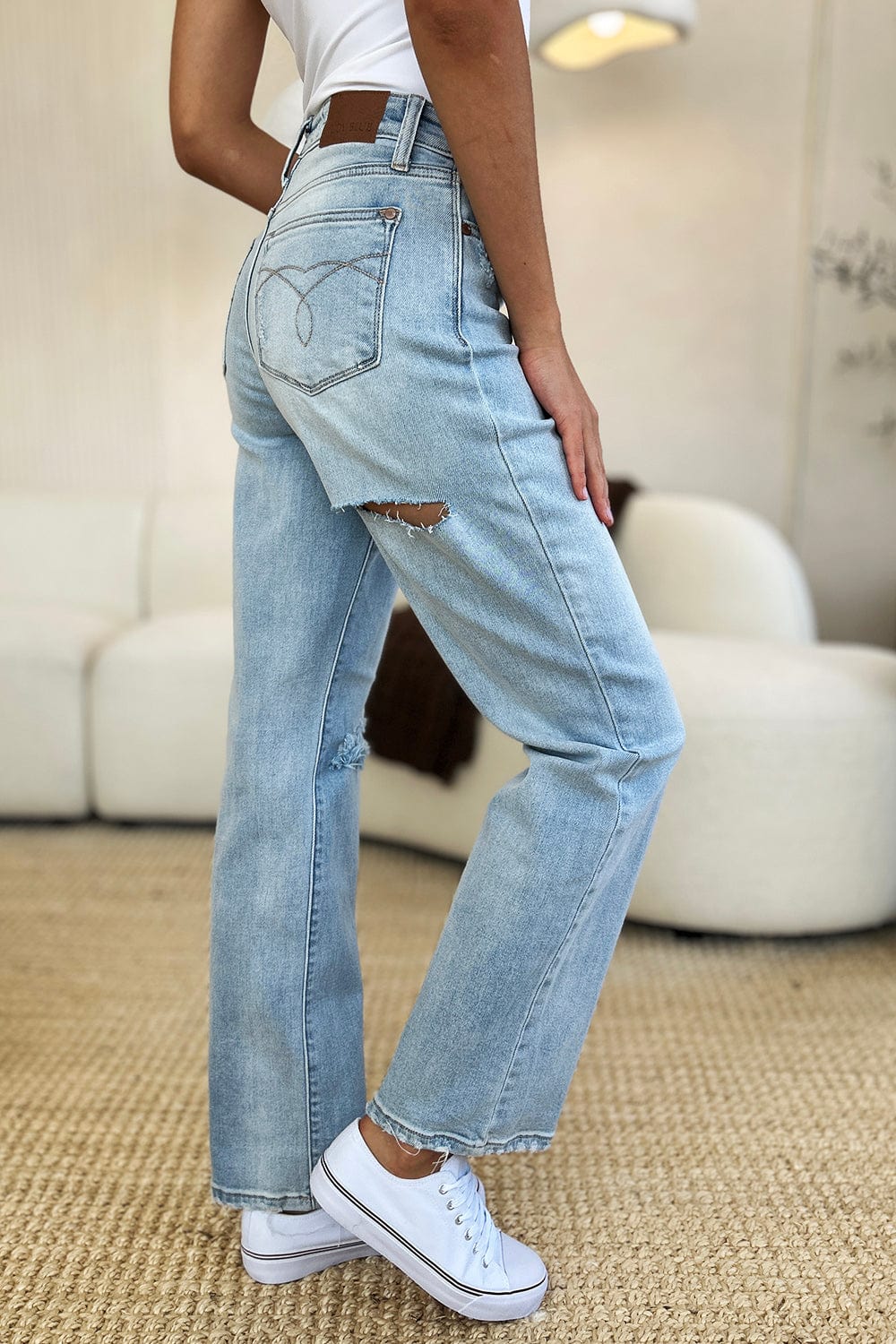 Trendsi Fall Judy Blue Full Size High Waist Distressed Straight Jeans Judy Blue Full Size High Waist Distressed Straight Jeans