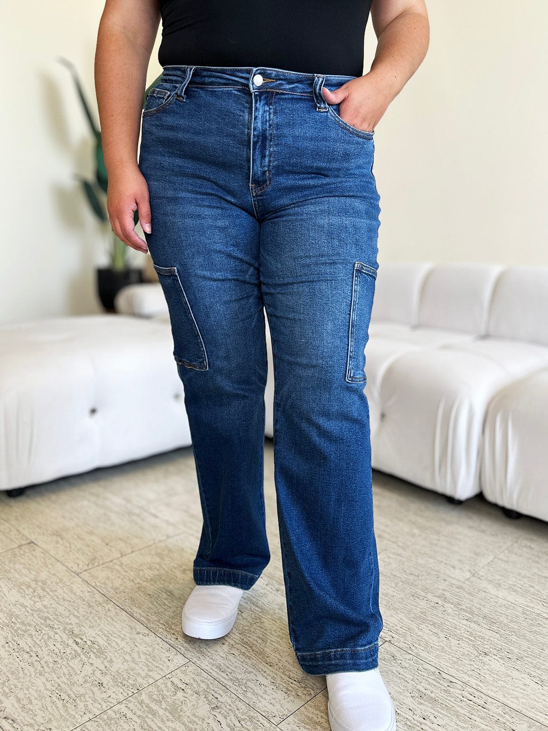Trendsi Fall Judy Blue Full Size High Waist Straight Cargo Jeans Judy Blue Full Size High Waist Straight Cargo Jeans