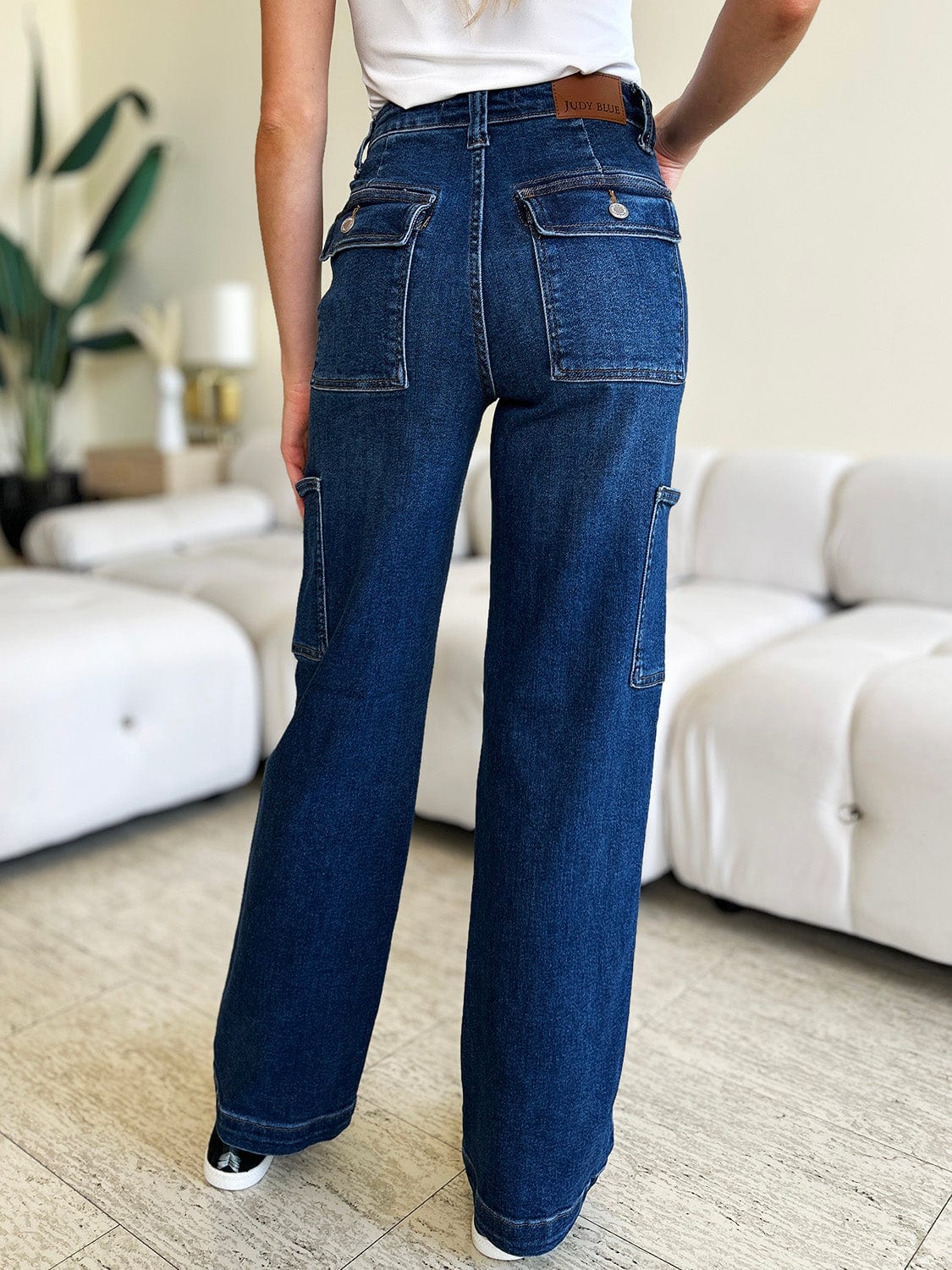 Trendsi Fall Judy Blue Full Size High Waist Straight Cargo Jeans Judy Blue Full Size High Waist Straight Cargo Jeans