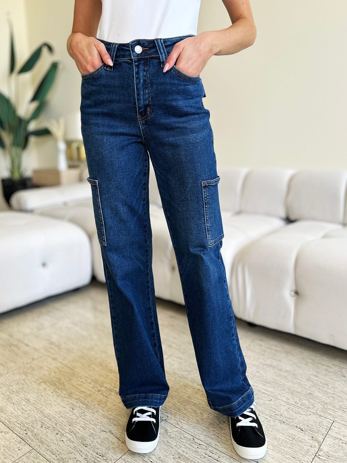 Trendsi Fall Judy Blue Full Size High Waist Straight Cargo Jeans Judy Blue Full Size High Waist Straight Cargo Jeans