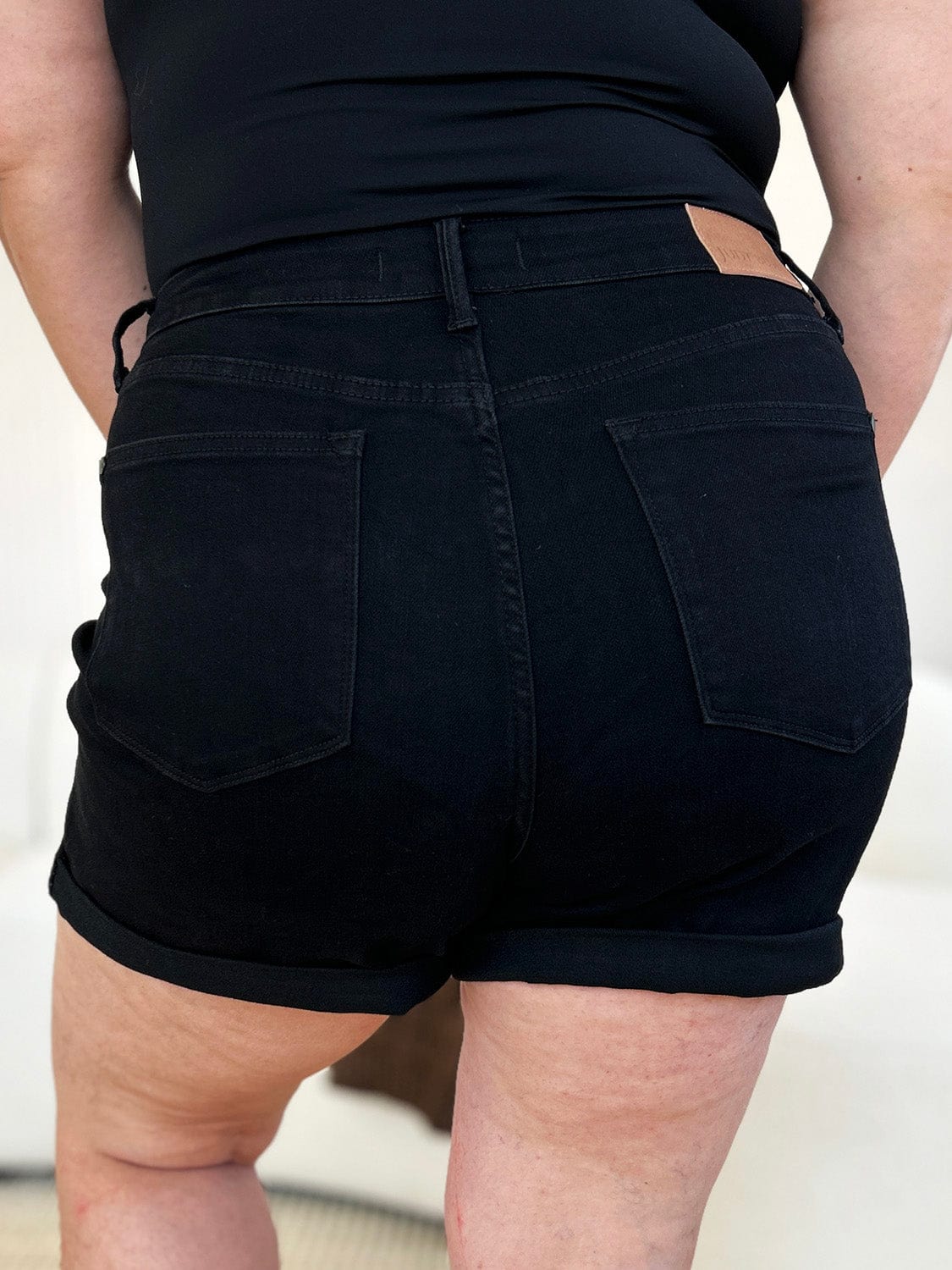 Trendsi Fall Judy Blue Full Size High Waist Tummy Control Cuffed Denim Shorts Judy Blue Full Size High Waist Tummy Control Cuffed Denim Shorts