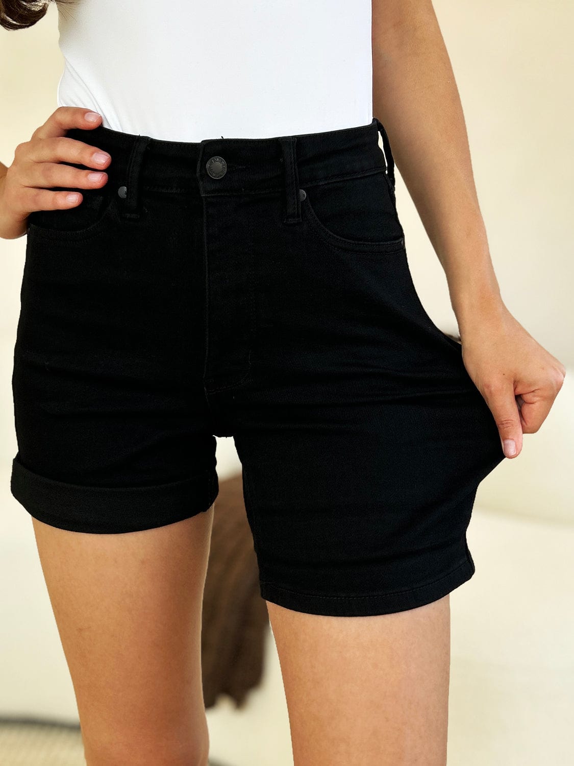 Trendsi Fall Judy Blue Full Size High Waist Tummy Control Cuffed Denim Shorts Judy Blue Full Size High Waist Tummy Control Cuffed Denim Shorts