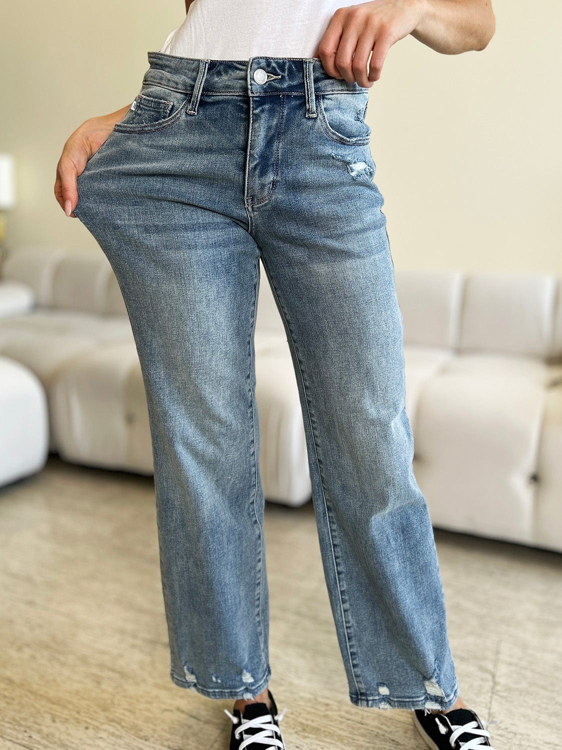 Trendsi Fall Judy Blue Full Size Mid Rise Distressed Straight Jeans Judy Blue Full Size Mid Rise Distressed Straight Jeans