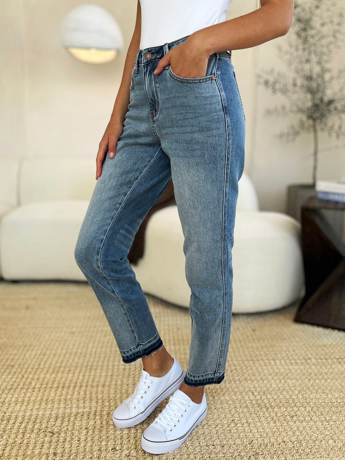 Trendsi Fall Judy Blue Full Size Mid Rise Rigid Magic Release Hem Jeans Judy Blue Full Size Mid Rise Rigid Magic Release Hem Jeans
