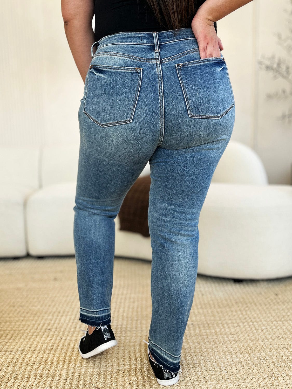 Trendsi Fall Judy Blue Full Size Mid Rise Rigid Magic Release Hem Jeans Judy Blue Full Size Mid Rise Rigid Magic Release Hem Jeans