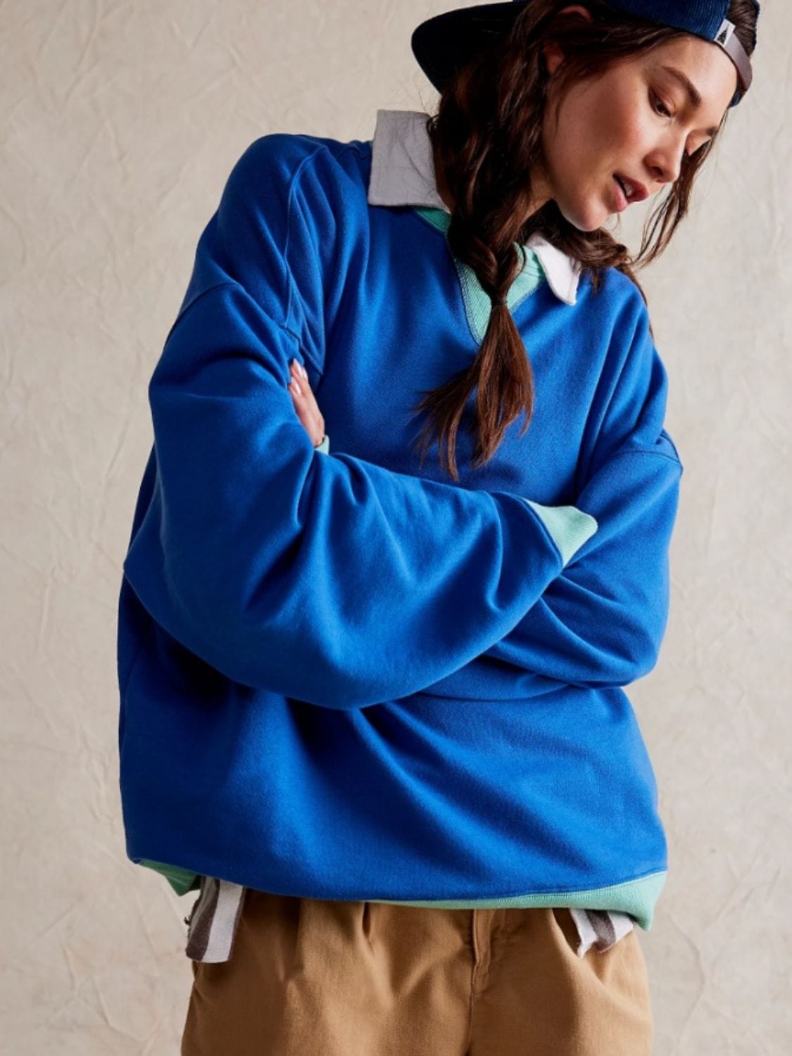 Trendsi Fall Peacock  Blue / S Contrast Trim Round Neck Long Sleeve Sweatshirt Contrast Trim Round Neck Long Sleeve Sweatshirt