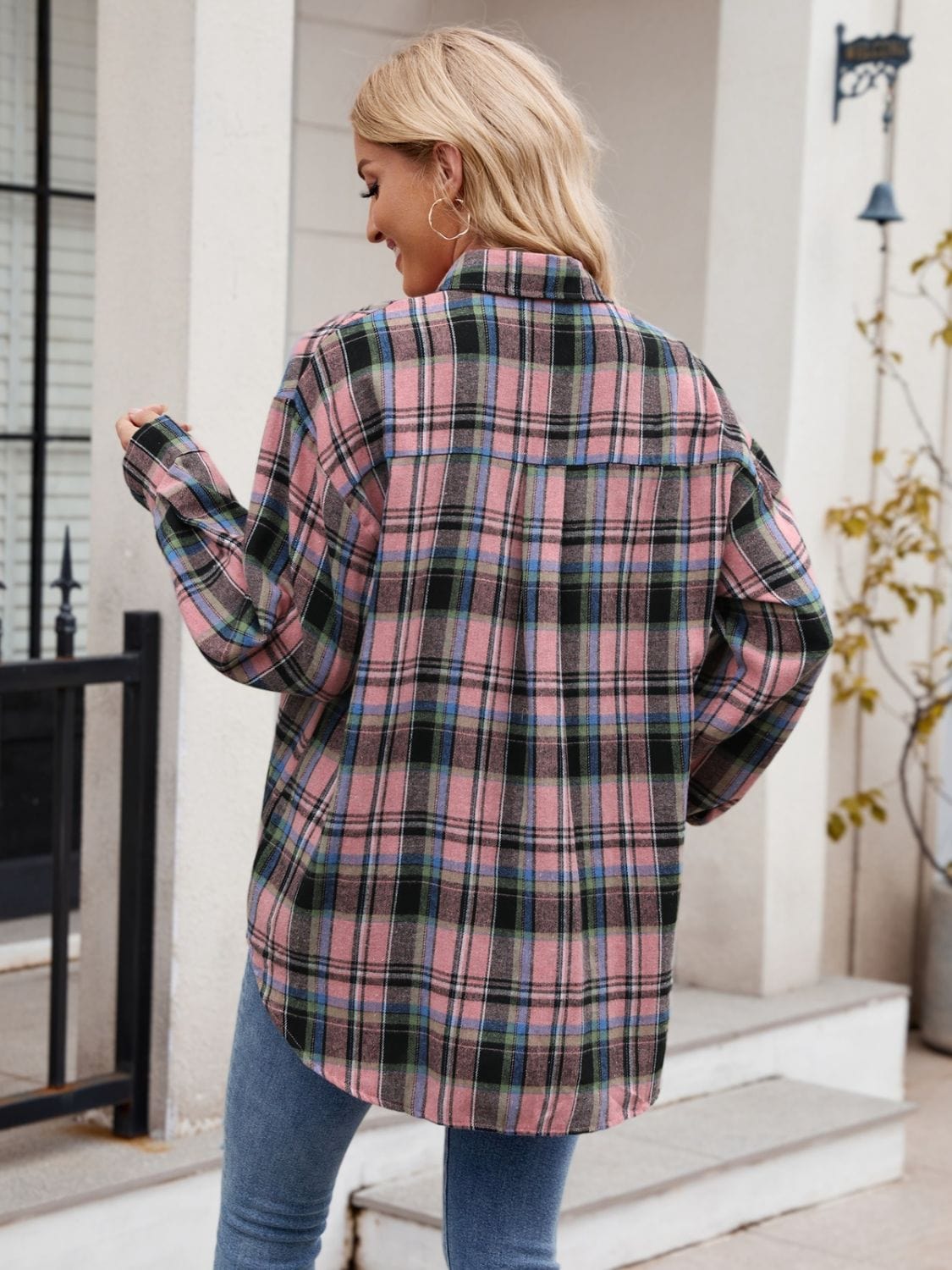 Trendsi Fall Pocketed Plaid Collared Neck Long Sleeve Shirt Pocketed Plaid Collared Neck Long Sleeve Shirt