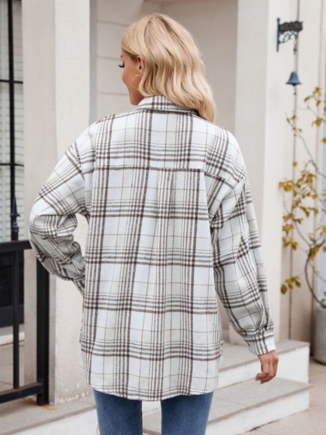 Trendsi Fall Pocketed Plaid Collared Neck Long Sleeve Shirt Pocketed Plaid Collared Neck Long Sleeve Shirt