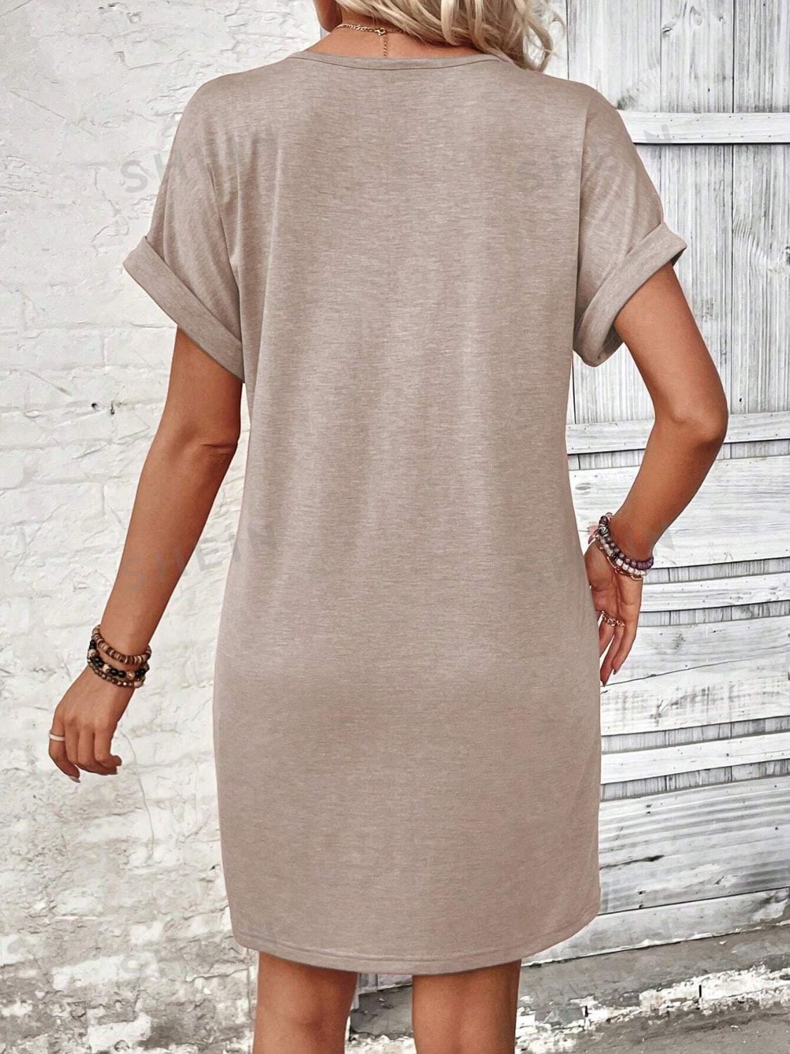 Trendsi Fall Quarter Button V-Neck Short Sleeve Dress Quarter Button V-Neck Short Sleeve Dress