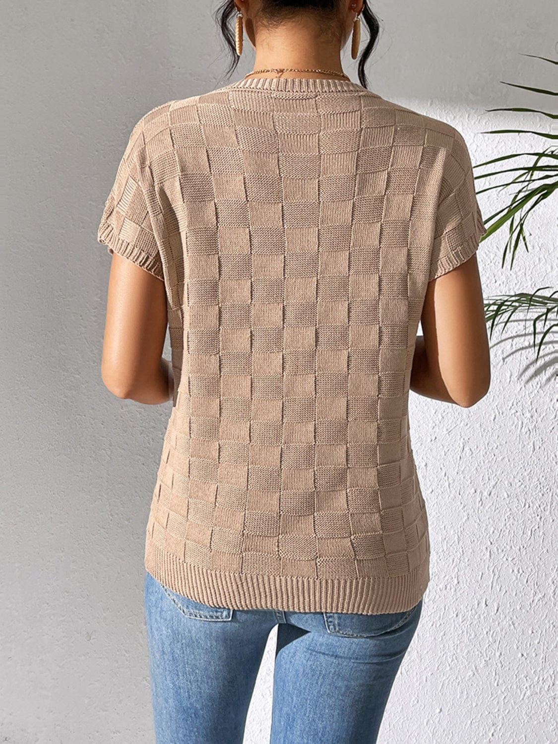 Trendsi Fall Round Neck Short Sleeve Knit Top Round Neck Short Sleeve Knit Top