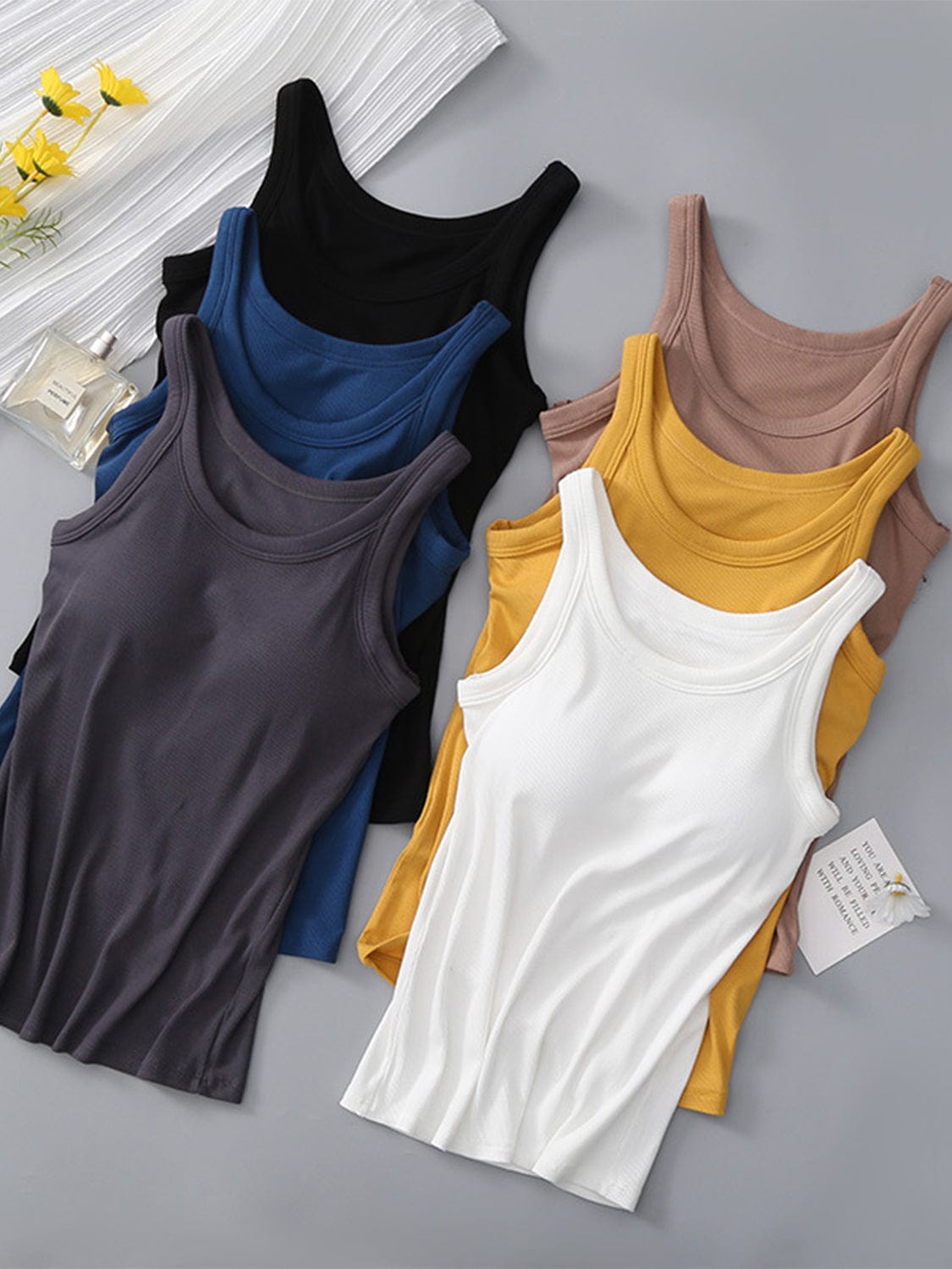 Trendsi Fall Round Neck Tank with Bra Round Neck Tank with Bra