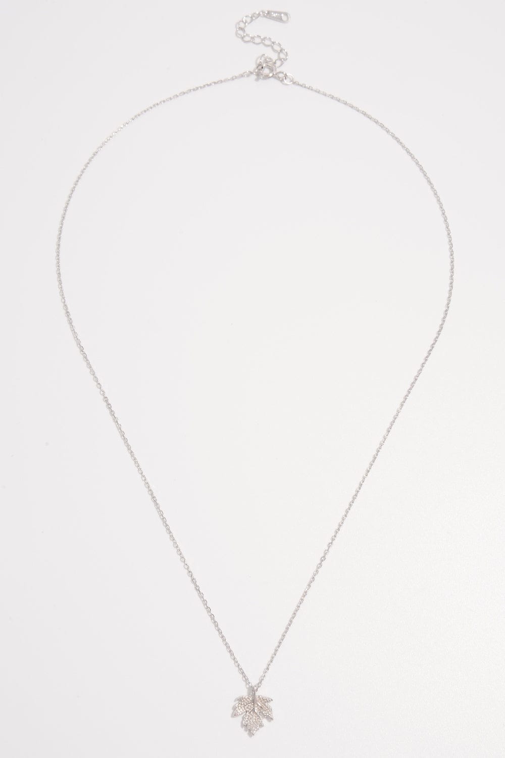 Trendsi Fall Silver / One Size 925 Sterling Silver Zircon Maple Leaf Necklace 925 Sterling Silver Zircon Maple Leaf Necklace