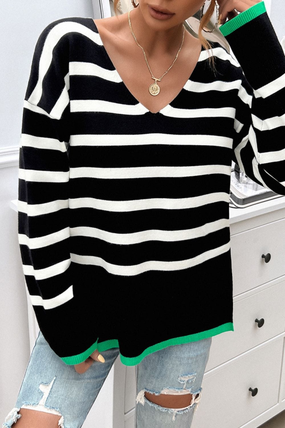 Trendsi Fall Striped V-Neck Long Sleeve Knit Top Striped V-Neck Long Sleeve Knit Top