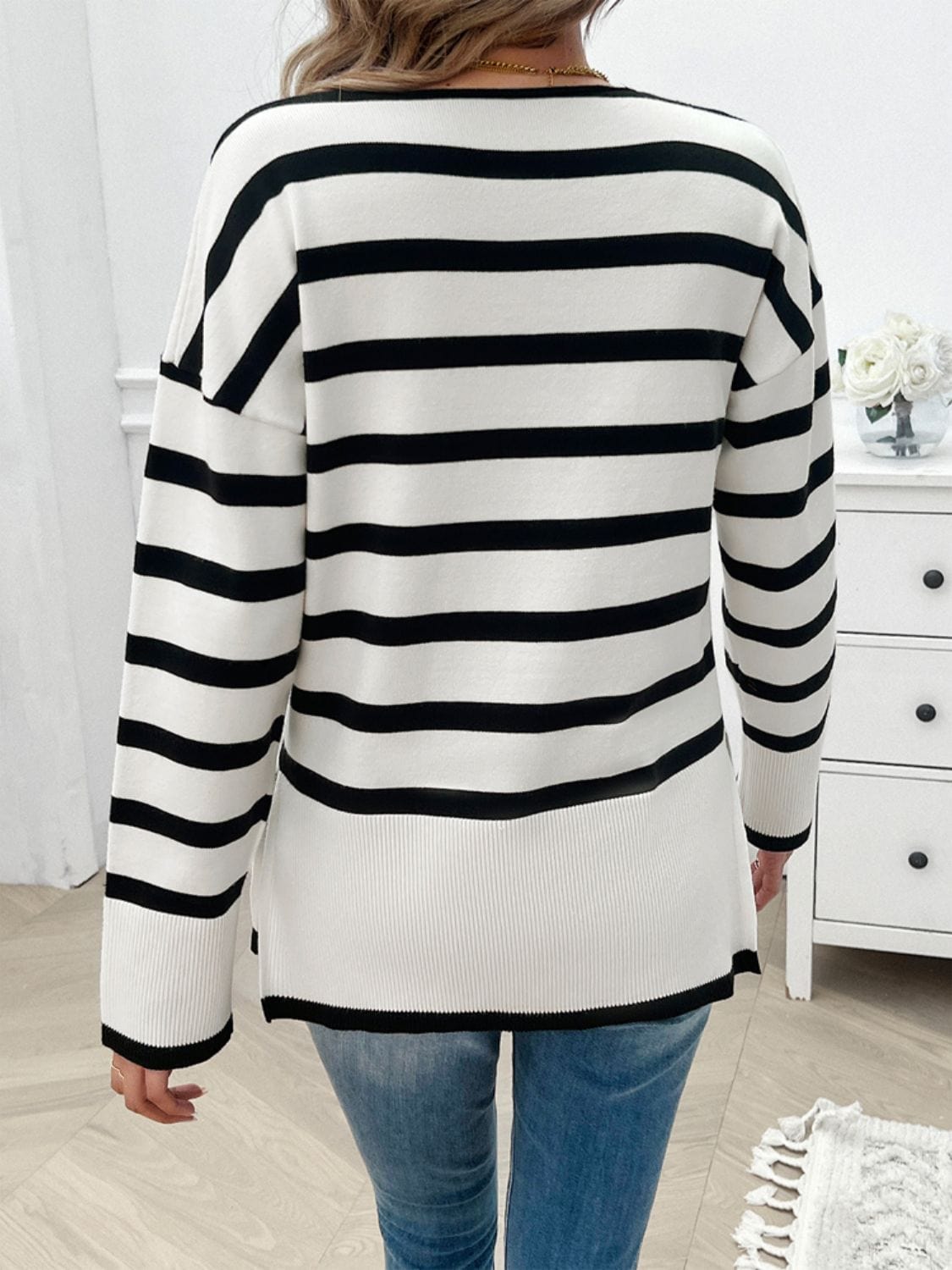 Trendsi Fall Striped V-Neck Long Sleeve Knit Top Striped V-Neck Long Sleeve Knit Top