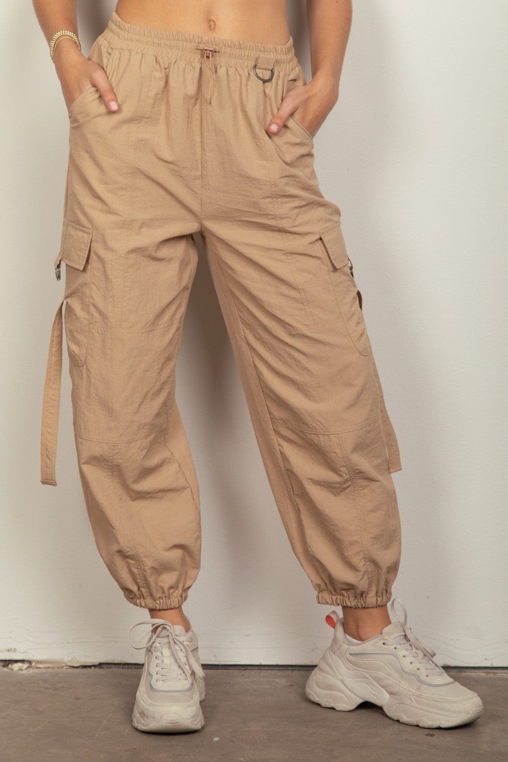 Trendsi Fall Taupe / S VERY J Elastic Waist Woven Cargo Pants VERY J Elastic Waist Woven Cargo Pants