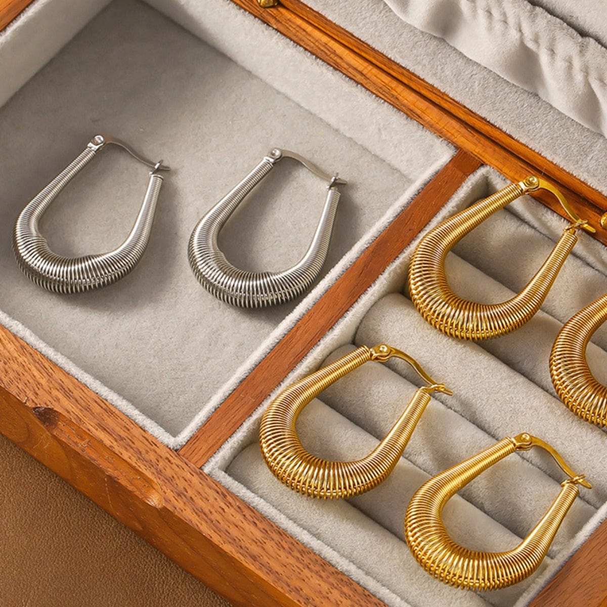 Trendsi Fall Titanium Steel U Shape Earrings Titanium Steel U Shape Earrings