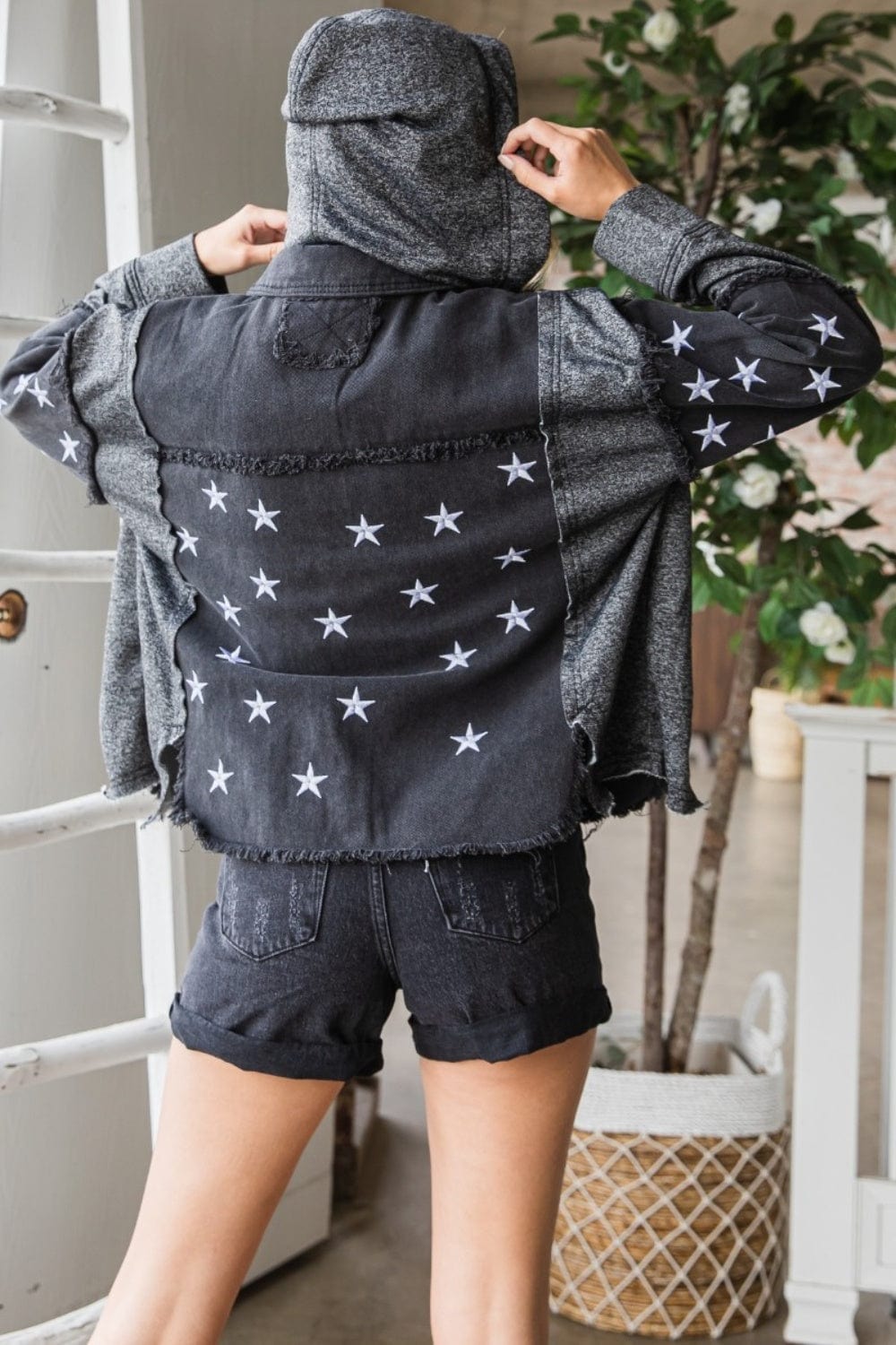 Trendsi Fall Veveret Star Embroidered Hooded Denim Jacket Veveret Star Embroidered Hooded Denim Jacket