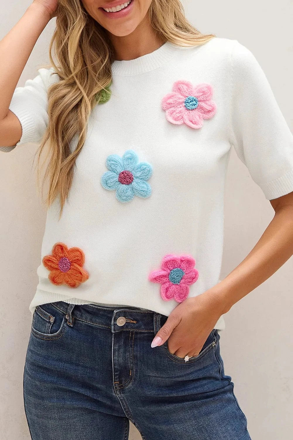 Trendsi Fall White / S Flower Round Neck Short Sleeve Sweater Flower Round Neck Short Sleeve Sweater