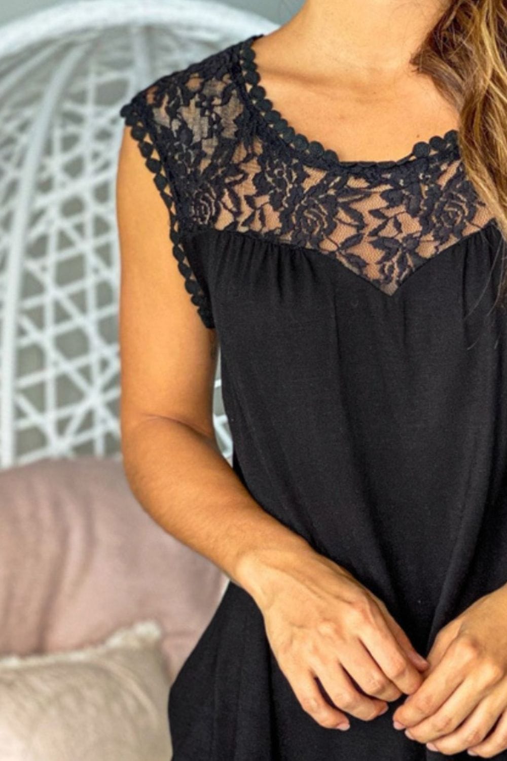 Trendsi Full Size Lace Round Neck Tank Full Size Lace Round Neck Tank